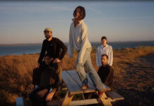 Lightning Bug Estrena Su Nuevo Álbum “A Color Of The Sky” Lightning Bug Estrena Su Nuevo Álbum "A Color Of The Sky"