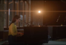 Sigrid Comparte Nuevo Sencillo Y Video “Mirror By The Piano” Versión A Piano Y Voz De “Mirror” Sigrid Comparte Nuevo Sencillo Y Video "Mirror By The Piano" Versión A Piano Y Voz De "Mirror"