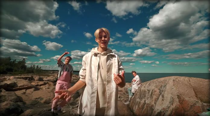 Theoz Lanza Su Nuevo Sencillo Y Video “Hooked On A Feeling” Theoz Lanza Su Nuevo Sencillo Y Video "Hooked On A Feeling"