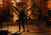 Matt Berninger Presenta Su Reversión De “I’m Waiting For The Man” De Velvet Underground Matt Berninger Presenta Su Reversión De "I'm Waiting For The Man" De Velvet Underground