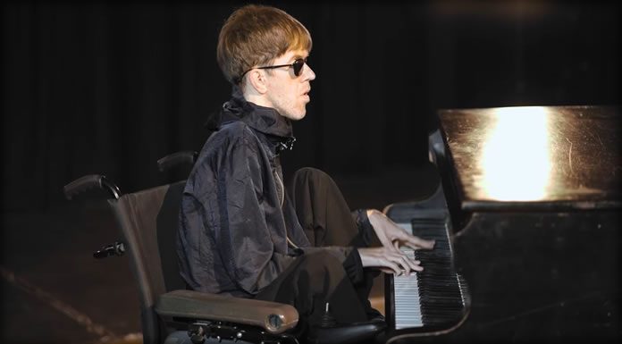 Paul Holden Estrena Su Nuevo Sencillo Y Video "Help Me Anytime You Want"