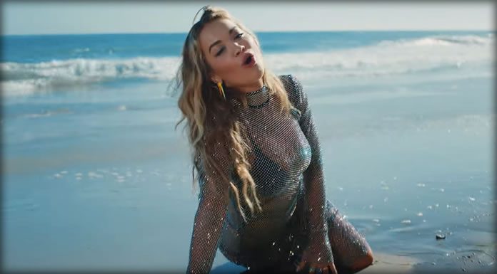 Diane Warren Estrena Su Álbum Debut “The Cave Sessions, Vol. 1” Y El Video Oficial De “Seaside” Diane Warren Estrena Su Álbum Debut "The Cave Sessions, Vol. 1" Y El Video Oficial De "Seaside"