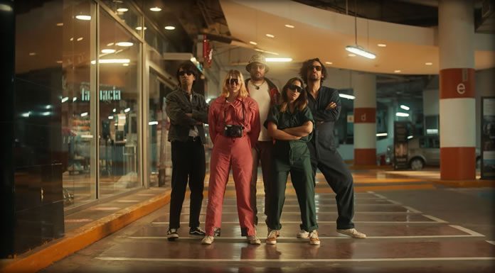 Petite Amie Estrena Su Nuevo Sencillo Y Video “Elektro” Petite Amie Estrena Su Nuevo Sencillo Y Video "Elektro"