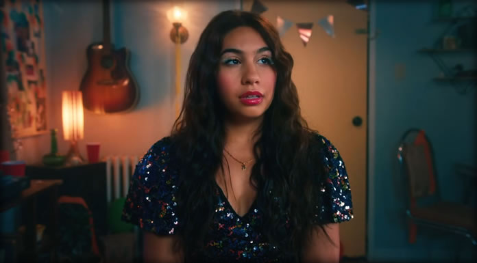 Alessia Cara Presenta Su Nuevo Álbum "In The Meantime" Y El Video Oficial De "Best Days"