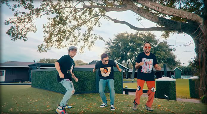 Guaynaa Estrena Su Nuevo Sencillo Y Video Tropical “Los Cachos” Ft. Servando & Florentino Guaynaa Estrena Su Nuevo Sencillo Y Video Tropical "Los Cachos" Ft. Servando & Florentino