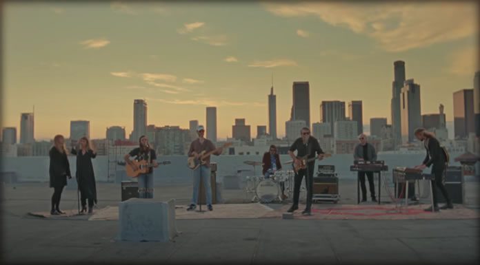 The War On Drugs Estrena Su Nuevo Sencillo Y Video “I Don’t Live Here Anymore” Ft. Lucius The War On Drugs Estrena Su Nuevo Sencillo Y Video "I Don't Live Here Anymore" Ft. Lucius