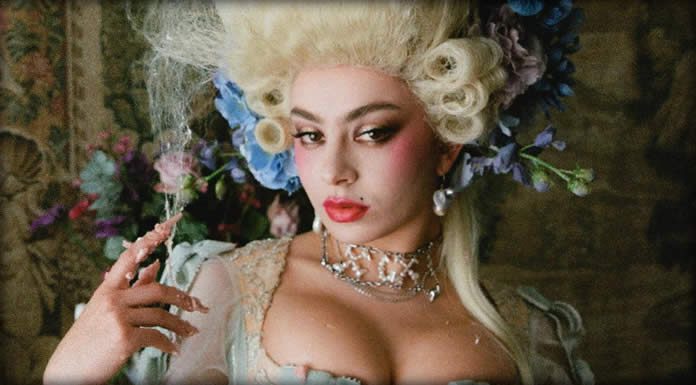 Charli XCX Estrena El Video De "Used To Know Me" Y Anuncia Nuevas Fechas Para Su Gira 2022