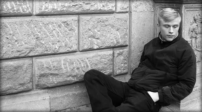 Elias Hurtig Lanza Nuevo Sencillo “Purple Hearts” Elias Hurtig Lanza Nuevo Sencillo "Purple Hearts"