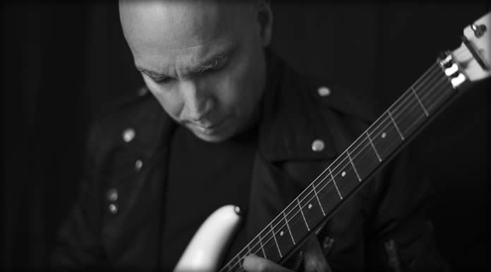 Joe Satriani Presenta Su Nuevo Álbum De Estudio "The Elephants Of Mars"