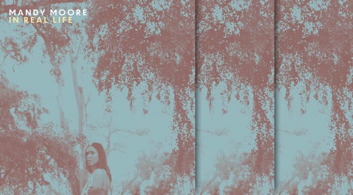 Mandy Moore Comparte “Four Moons” Tercer Adelanto De Su Próximo Álbum "In Real Life"