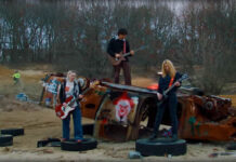 Momma Anuncia Su Nuevo Álbum "Household Name" Y Estrena El Sencillo Y Video "Speeding 72"
