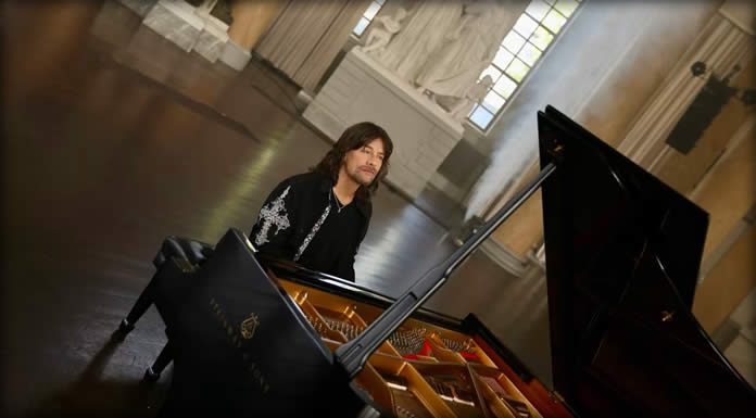 Robert Wells Presenta “Moving Art” Última Pieza De Su Serie “Songs Without Words” Robert Wells Presenta "Moving Art" Última Pieza De Su Serie "Songs Without Words"