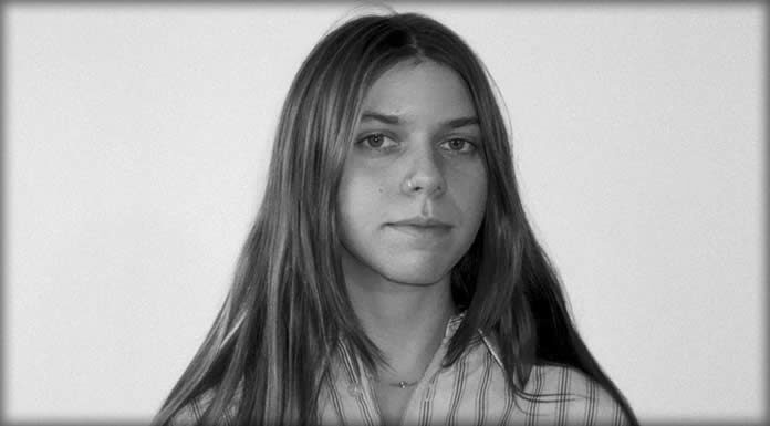 Tomberlin Estrena “Sunstruck” Nuevo Adelanto De Su Álbum “I Don’T Know Who Needs To Hear This” Tomberlin Estrena "Sunstruck" Nuevo Adelanto De Su Álbum "I Don’T Know Who Needs To Hear This"