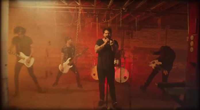 Asking Alexandria Lanza Su Nuevo Sencillo Y Video "Faded Out" Ft. Within Temptation