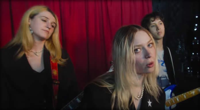 Momma Estrena Nuevo Sencillo Y Video: "Lucky"