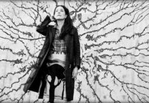 Rebecka Törnqvist Estrena “Helios” Y “Mass” Primer Adelanto De Su Próximo Álbum “One Time Being King” Rebecka Törnqvist Estrena "Helios" Y "Mass" Primeros Adelantos De Su Próximo Álbum "One Time Being King"