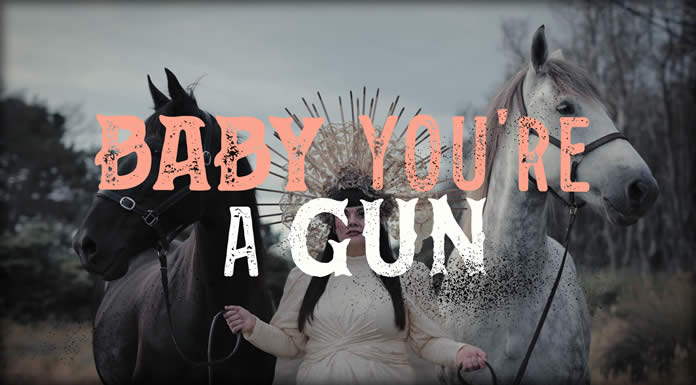 Tami Neilson Estrena Su Nuevo Sencillo Y Video “Baby, You’Re A Gun”