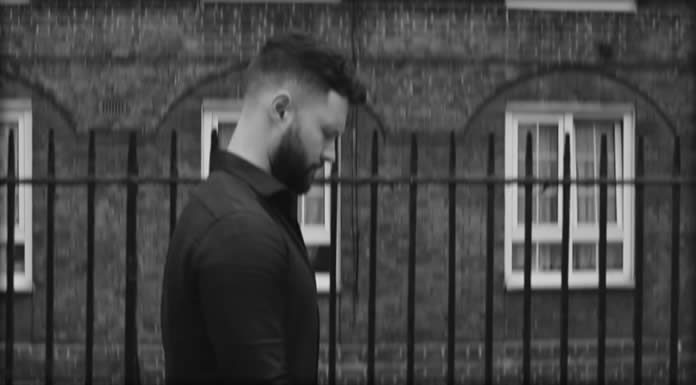 Calum Scott Estrena Nuevo Sencillo Y Video: “Boys In The Street”