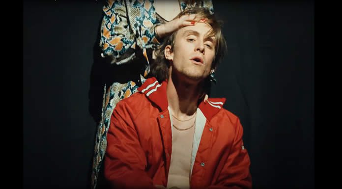 Dusty Durston Presenta Su Sencillo Y Video Debut: “de Sade”