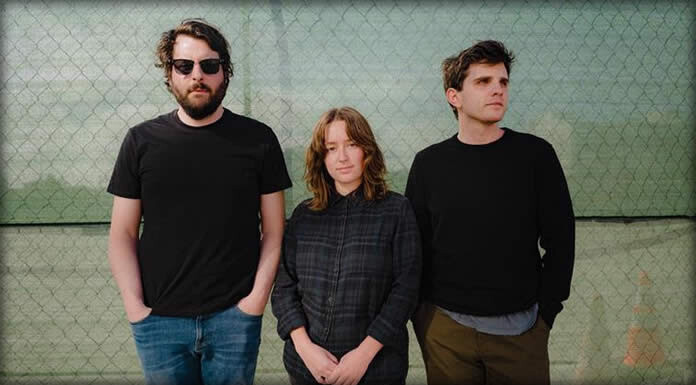 Art Moore Presenta Su Nuevo Sencillo: “Sixish” Art Moore Presenta Su Nuevo Sencillo: "Sixish"