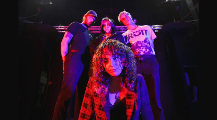 Bloodhound Presenta Su Nuevo Sencillo: "Illuminations"