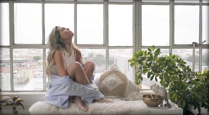 CLO.FM Estrena Su Nuevo Sencillo Y Video: “No, I” CLO.FM Estrena Su Nuevo Sencillo Y Video: “No, I”