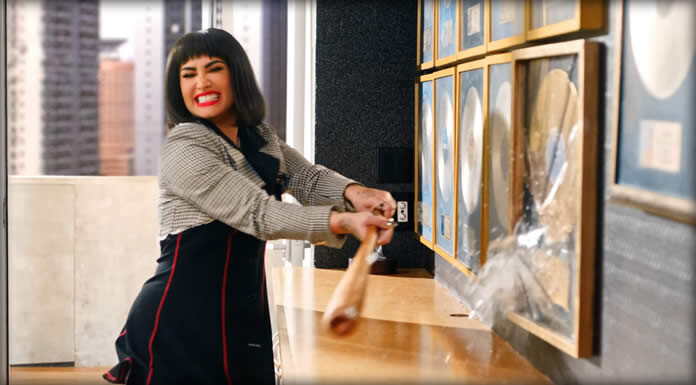 Demi Lovato Presenta Su Nuevo Sencillo Y Video: “Substance”