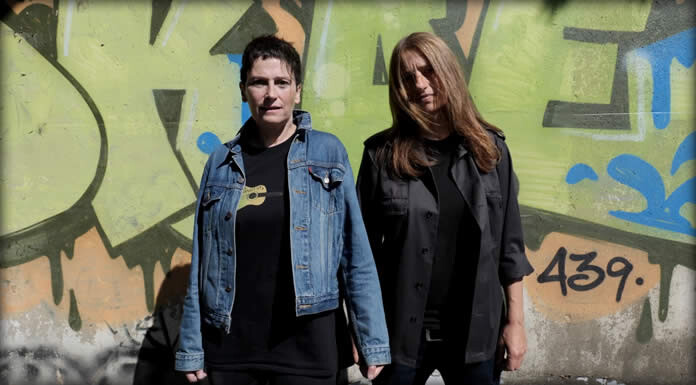 Deux Furieuses Lanzan Su Nuevo Sencillo Y Video: “Know The Score” Deux Furieuses Lanzan Su Nuevo Sencillo Y Video: “Know The Score”