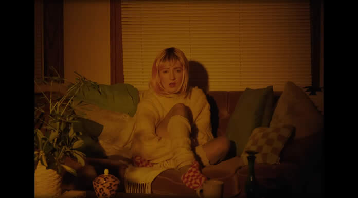 Erika Sirola Estrena Nuevo Sencillo Y Video: “All In My Head” Erika Sirola Estrena Nuevo Sencillo Y Video: "All In My Head"