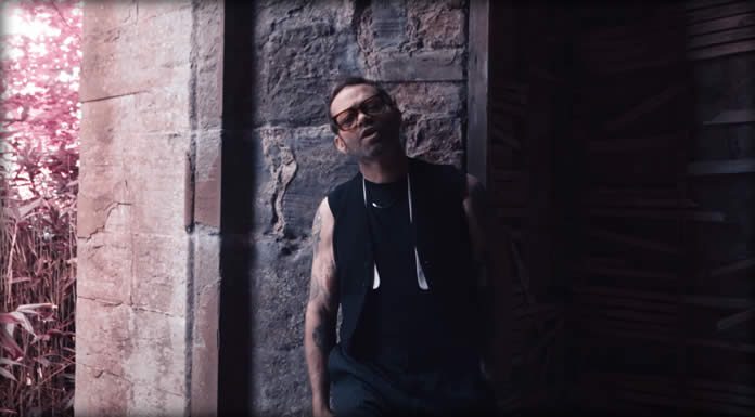 Ewan MacFarlane Presenta Su Nuevo Sencillo Y Video: “Tangled” Ewan MacFarlane Presenta Su Nuevo Sencillo Y Video: "Tangled"