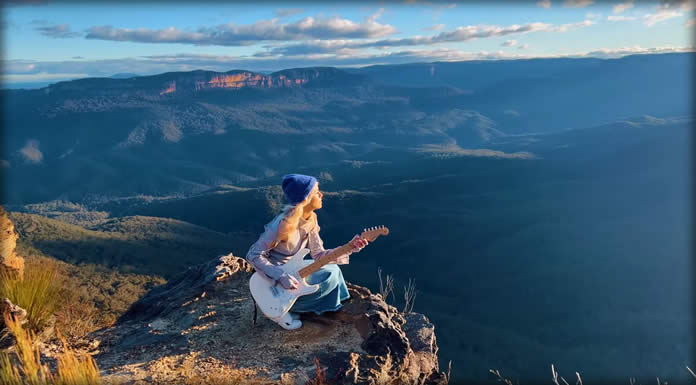 Hevenshe Estrena Su Nuevo Sencillo Y Video: "Trying Not To Feel"