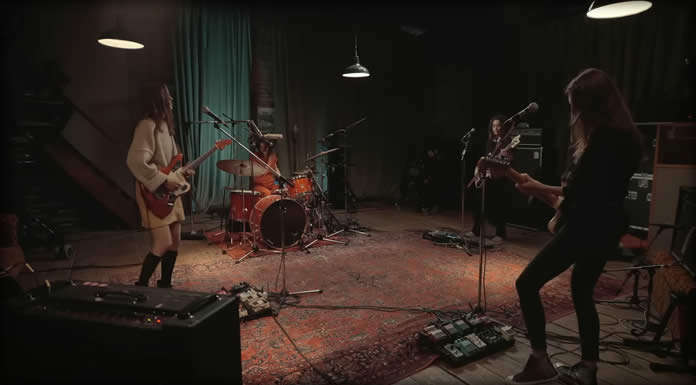 From The Basement Presenta El Full Set De Warpaint En Vivo