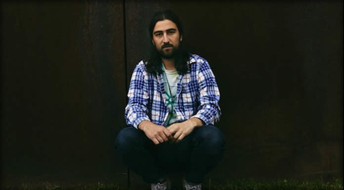 Noah Kahan Estrena Su Nuevo Sencillo Y Lyric Video: “Stick Season” Noah Kahan Estrena Su Nuevo Sencillo Y Lyric Video: “Stick Season”