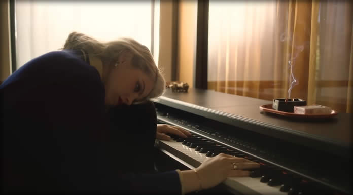 Reneé Rapp Presenta Su Nuevo Sencillo Y Video: “In The Kitchen”