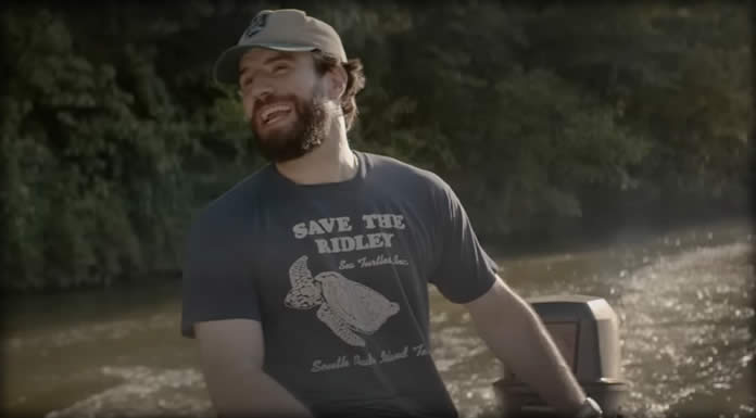 Sam Hunt Estrena El Video Oficial De Su Sencillo: “Water Under The Bridge”