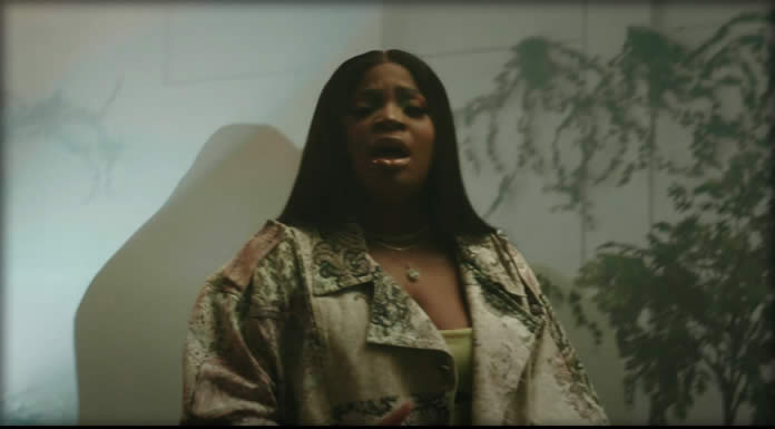 Savannah Ré Estrena Sencillo Y Video: “About U” Y Anuncia Su Nuevo EP “No Weapons” Savannah Ré Estrena Sencillo Y Video: “About U” Y Anuncia Su Nuevo EP "No Weapons"