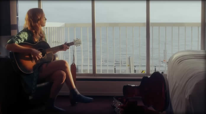 Bella White Presenta Su Nuevo Sencillo Y Video: "The Way I Oughta Go”