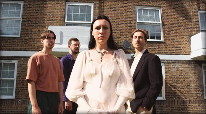 Dog Race Presenta Su Sencillo Debut: "Terror"