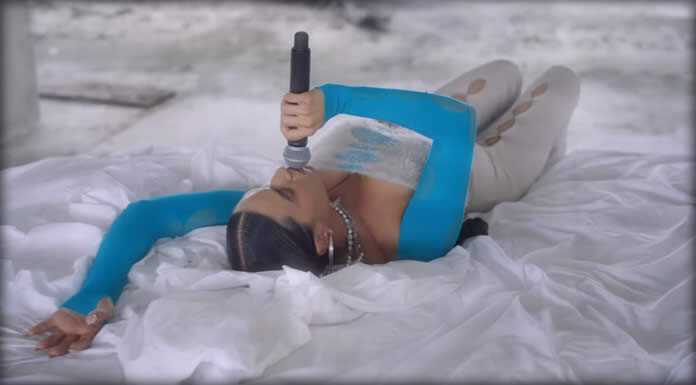 Empress Of Estrena Su Nuevo Sencillo Y Video: “Turn The Table” Ft. Jim-E Stack Empress Of Estrena Su Nuevo Sencillo Y Video: "Turn The Table" Ft. Jim-E Stack