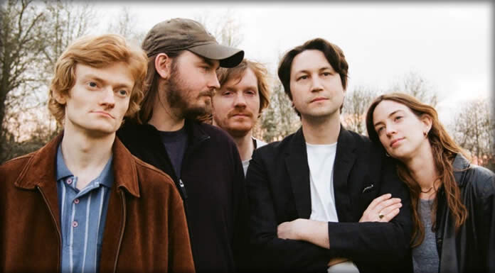 Gently Tender Estrena Su Nuevo Sencillo Y Video: "True Colours (Sometime I'll Get Through)"