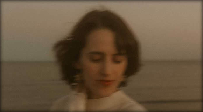 Jenny Berkel Presenta “Light It Slant” Primer Sencillo De Su Nuevo EP “The Quiet Between” Jenny Berkel Presenta "Light It Slant" Primer Sencillo De Su Nuevo EP "The Quiet Between"