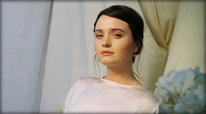 Kathleen Presentó Dos Nuevo Sencillos Y Videos: “Fever Dream” & “How Long Will This Last” Kathleen Presentó Dos Nuevo Sencillos Y Videos: "Fever Dream" & “How Long Will This Last”