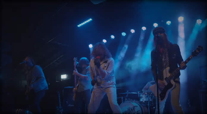 STRÖM Presenta Su Nuevo Sencillo Y Video: “Gul & Blå” STRÖM Presenta Su Nuevo Sencillo Y Video: "Gul & Blå"