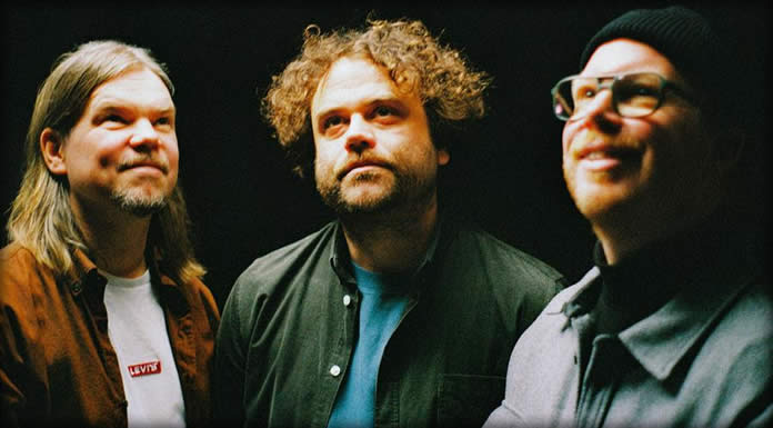 Spielbergs Presenta Su Nuevo Sencillo: "The New Year's Resolution"