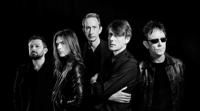 Suede Estrena Su Nuevo Sencillo: “15 Again” De Su Próximo Álbum “Autofiction” Suede Estrena Su Nuevo Sencillo: "15 Again" De Su Próximo Álbum "Autofiction"