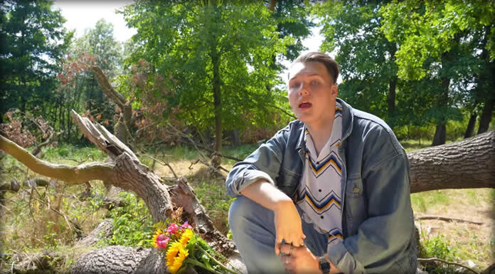 The Pink Nostalgia Estrena Su Nuevo Sencillo Y Video: "Flowers"