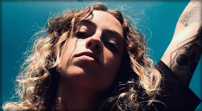 Anna Clendening Presenta Su Nuevo EP: "UNTITLED X’S" Y El Video Oficial De "Wrong"