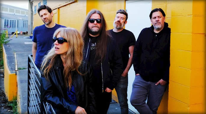 Black Nite Crash Estrena Su Nuevo Sencillo Y Video: “Sugarwave” Black Nite Crash Estrena Su Nuevo Sencillo Y Video: "Sugarwave"