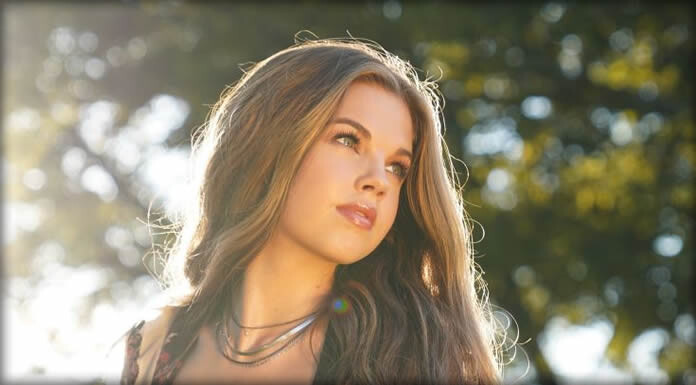 Callista Clark Estrena Su Nuevo Sencillo Y Lyric Video: “Brave Girl” + Versión Acústica En Vivo Callista Clark Estrena Su Nuevo Sencillo Y Lyric Video: “Brave Girl” + Versión Acústica En Vivo