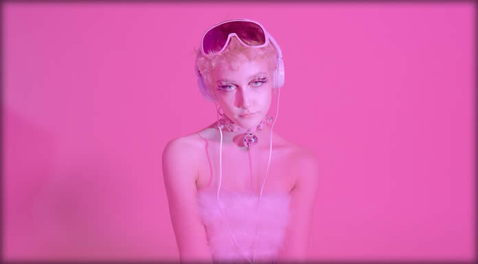 Chloe Moriondo Presenta Su Nuevo Sencillo: “Cdbaby Chloe Moriondo Presenta Su Nuevo Sencillo: “Cdbaby